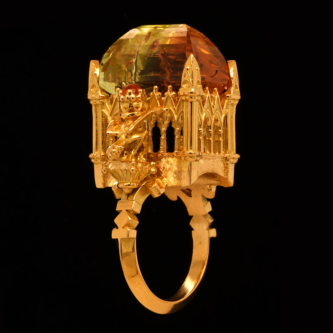 LES ABEILLES DE NOTRE DAME RING